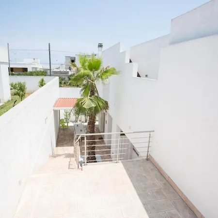 Casa Torre Specchia * トッレ・スペッキア・ルッジェーリ
